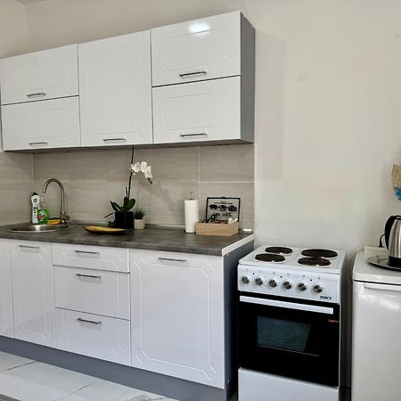 Apartman Nar Mostar Eksteriør billede