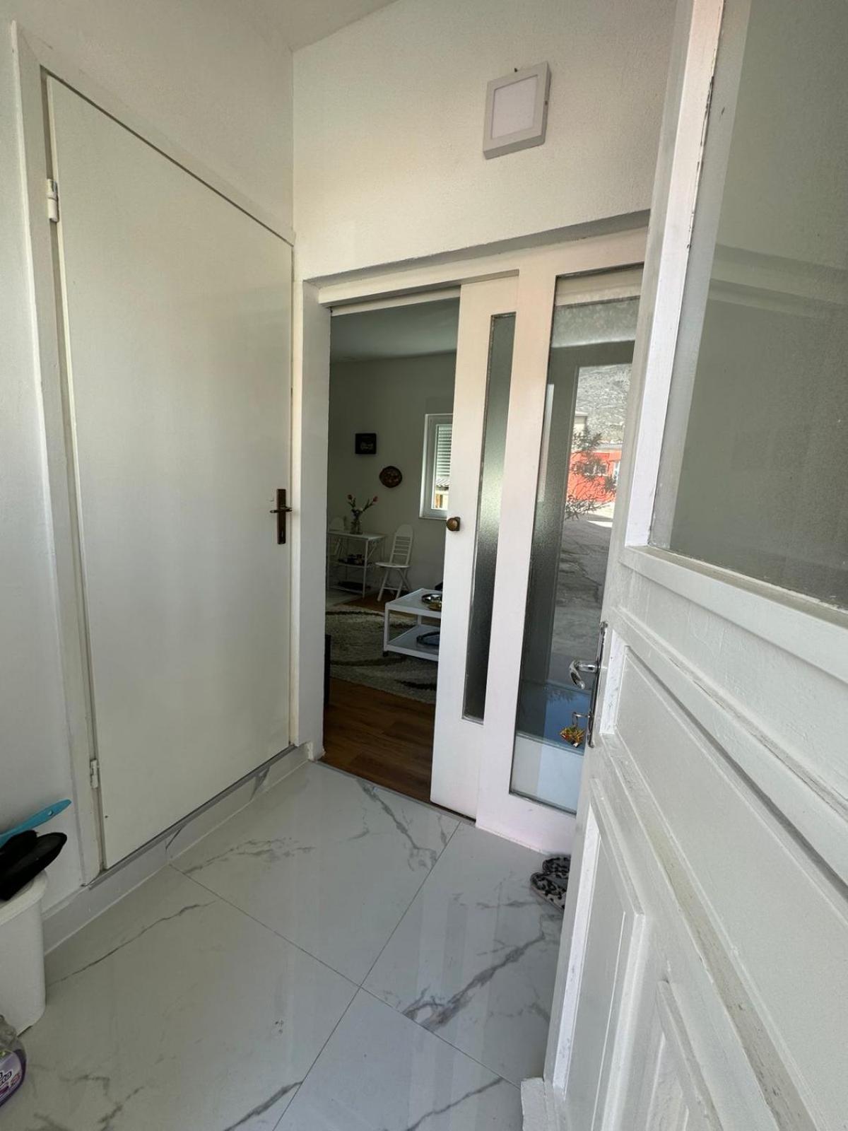 Apartman Nar Mostar Eksteriør billede