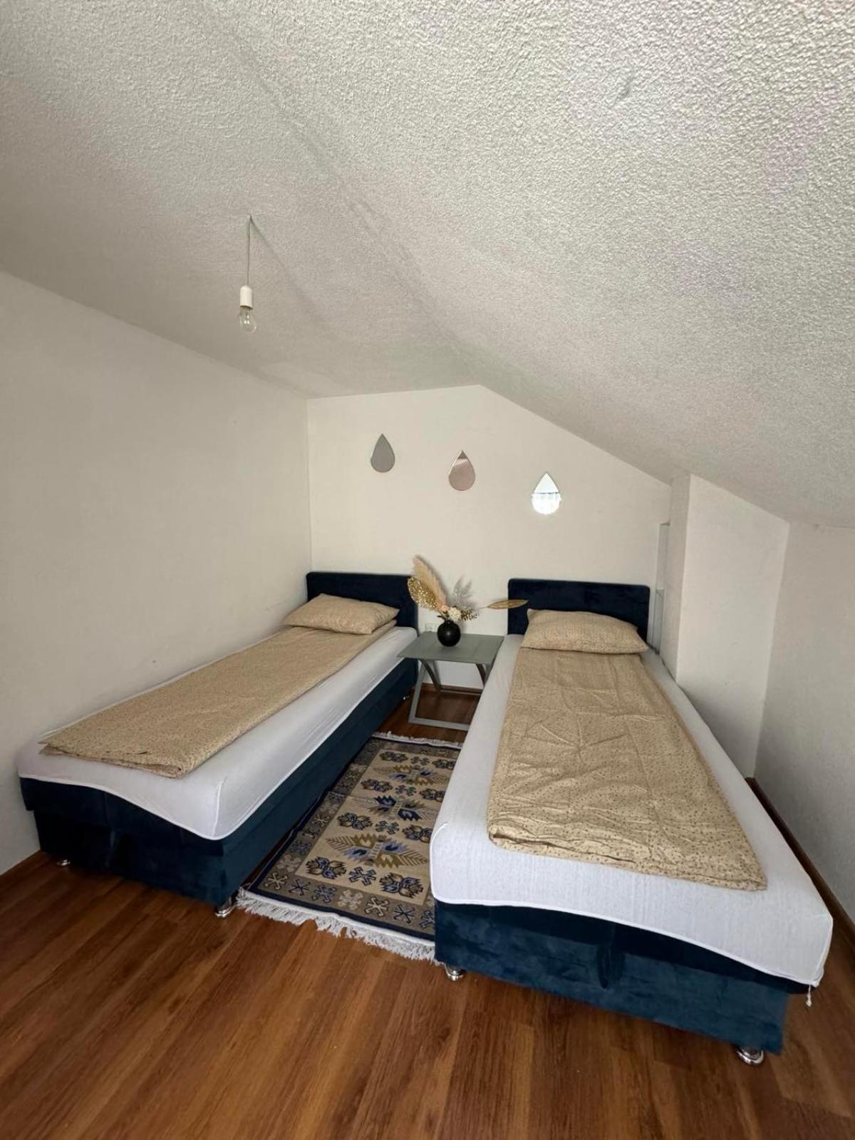 Apartman Nar Mostar Eksteriør billede